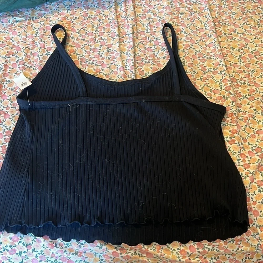 NWT Lettuce Edge Tank - Picture 2 of 2